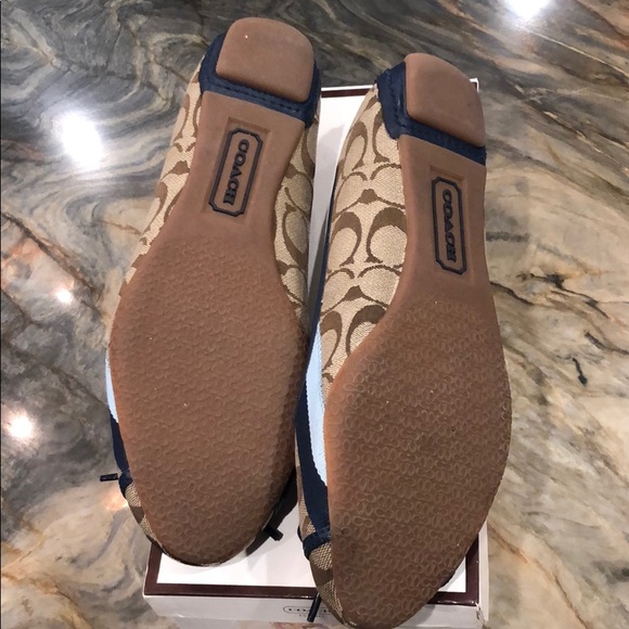 Coach Flats - Picture 3 of 4